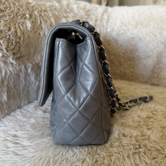 Authentic Chanel Classic Jumbo Single Flap Bag in Grey Lambskin Silver Hardware - Picture 4 of 12